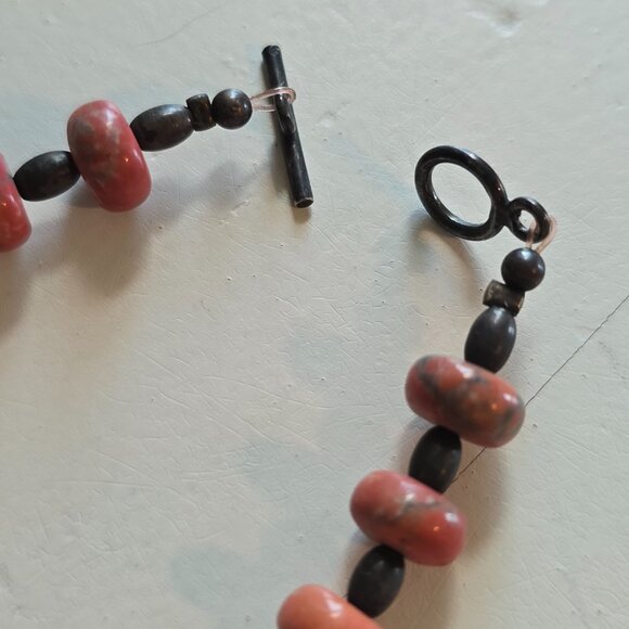 Natural Pink Rhodochrosite Etched Leaf Stone Beaded Necklace 15" - Picture 13 of 15